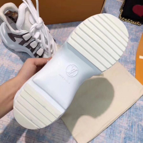 l0*is-V*t0n-archlight-sneaker-5
