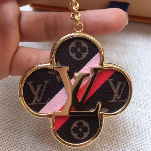 l0*is-V*t0n-bag-charm-and-key-holder