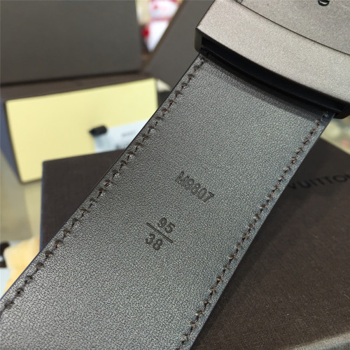 l0*is-V*t0n-belt-replica-belt-2-3