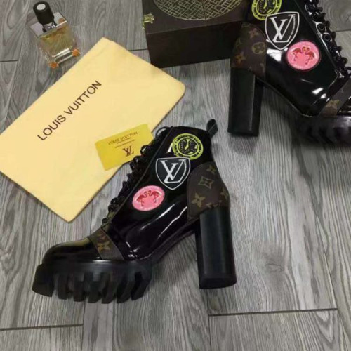 l0*is-V*t0n-boots-13