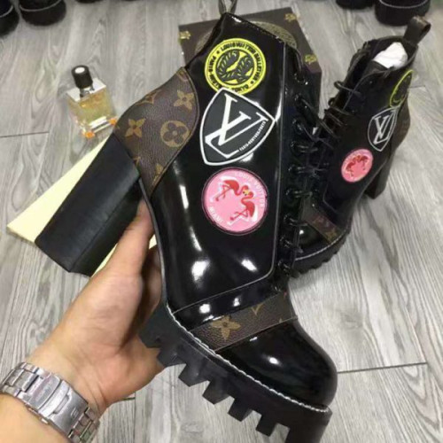 l0*is-V*t0n-boots-13