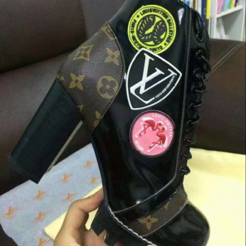 l0*is-V*t0n-boots-13