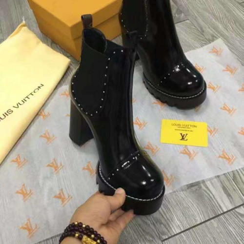 l0*is-V*t0n-boots-18