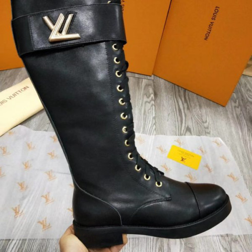 l0*is-V*t0n-boots-21