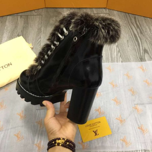 l0*is-V*t0n-boots-6