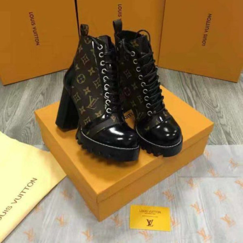l0*is-V*t0n-boots