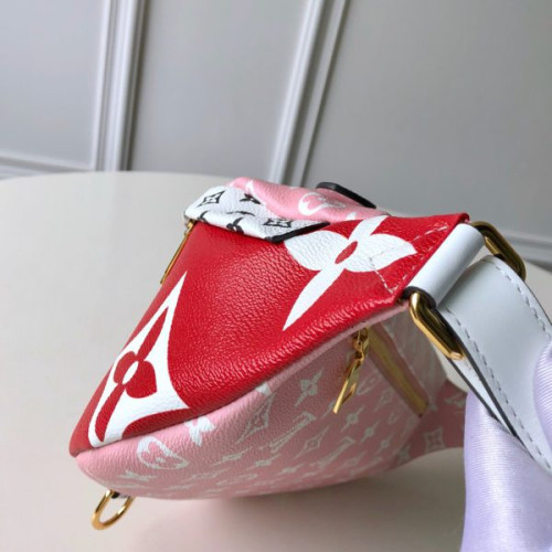 l0*is-V*t0n-bumbag-2