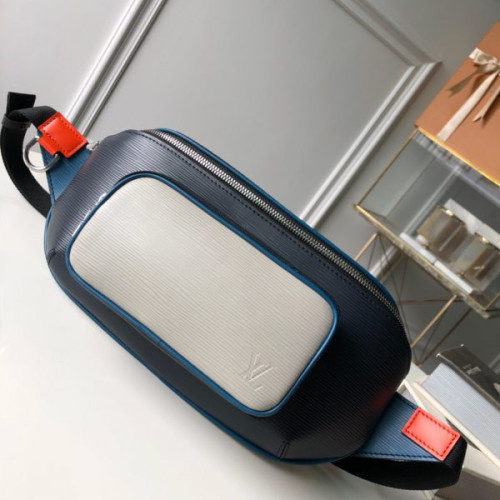 l0*is-V*t0n-bumbag-pocket-2