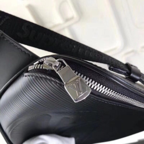 l0*is-V*t0n-bumbag-pocket-3
