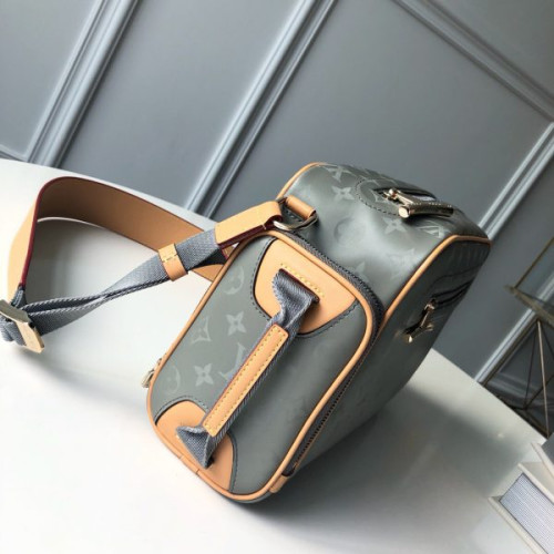 l0*is-V*t0n-camera-bag-3