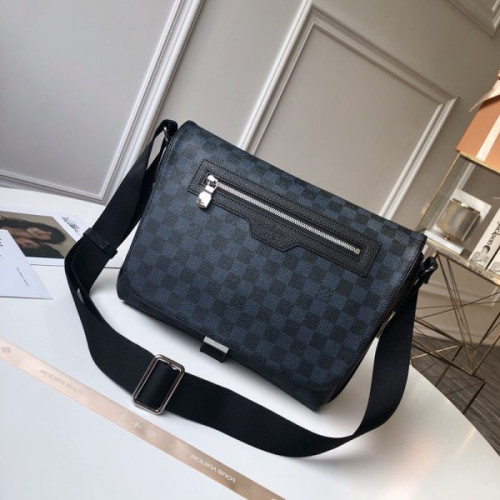 l0*is-V*t0n-camera-bag-4