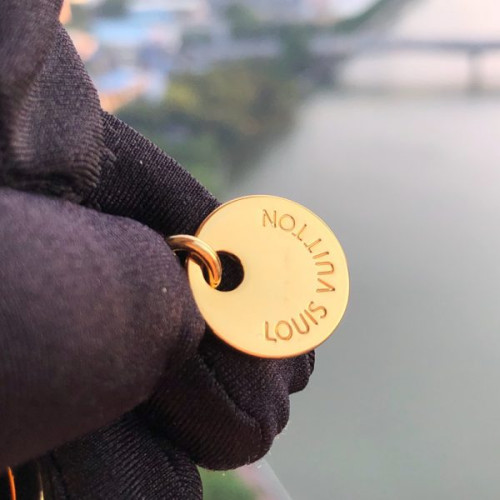 l0*is-V*t0n-circle-bag-charm-key-holder