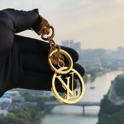l0*is-V*t0n-circle-bag-charm-key-holder
