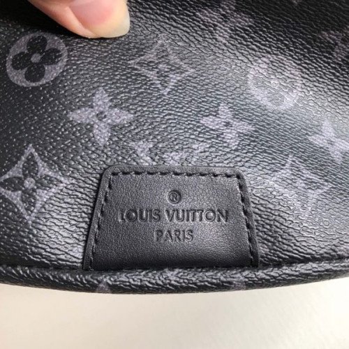 l0*is-V*t0n-discovery-bumbag