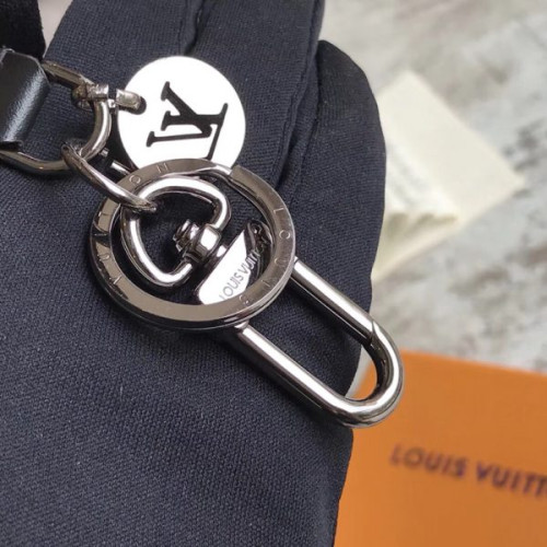 l0*is-V*t0n-key-ring-5