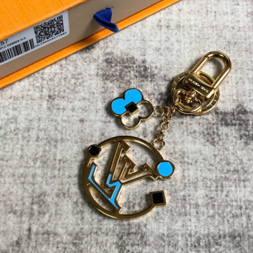 l0*is-V*t0n-key-ring-6
