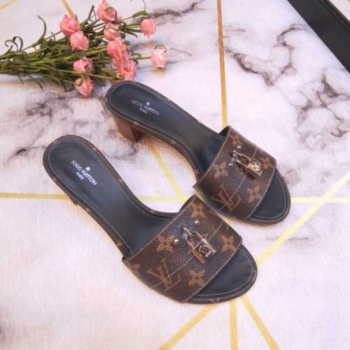 l0*is-V*t0n-lock-sandals-2