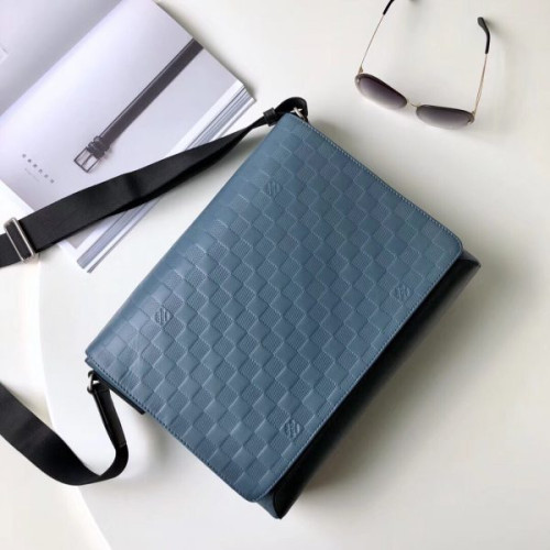 l0*is-V*t0n-messenger-bag-5