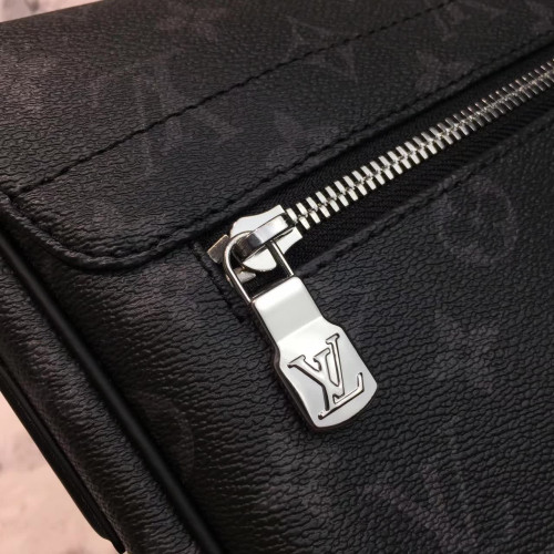 l0*is-V*t0n-messenger-bag