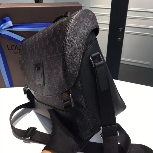 l0*is-V*t0n-messenger-mm-voyager-replica-bag