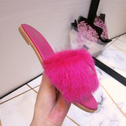 l0*is-V*t0n-mink-hair-slippers-4
