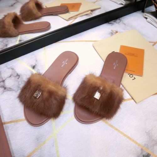 l0*is-V*t0n-mink-hair-slippers