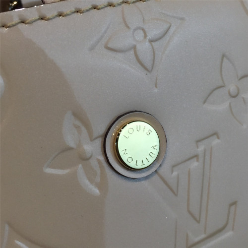 l0*is-V*t0n-montaigne-mm-replica-bag-2