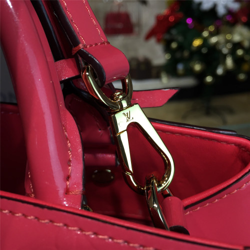 l0*is-V*t0n-montaigne-mm-replica-bag