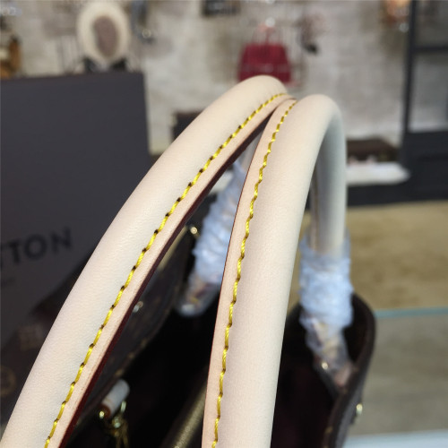 l0*is-V*t0n-montaigne-replica-bag-10