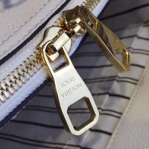 l0*is-V*t0n-montaigne-replica-bag-5