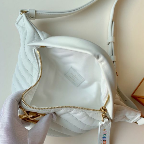 l0*is-V*t0n-new-wave-bumbag-2