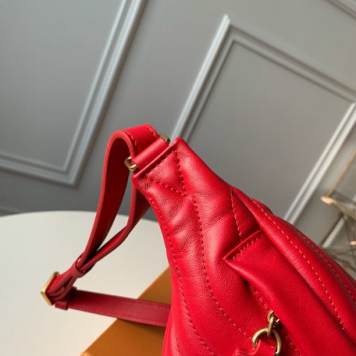 l0*is-V*t0n-new-wave-bumbag