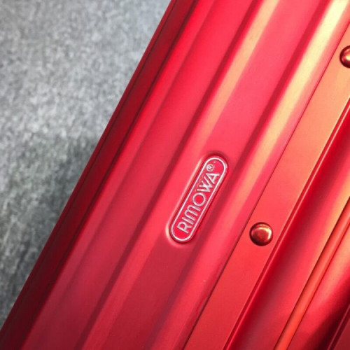 l0*is-v*t0n-rimow-S*p*e-travel-box
