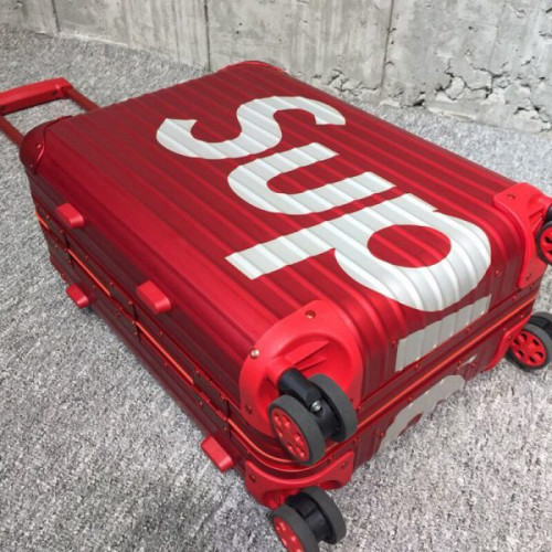 l0*is-v*t0n-rimow-S*p*e-travel-box