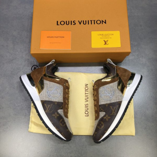 l0*is-V*t0n-run-away-sneaker-16