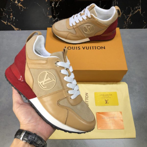 l0*is-V*t0n-run-away-sneaker-2