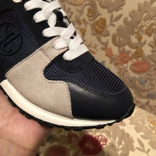 l0*is-V*t0n-run-away-sneaker-4