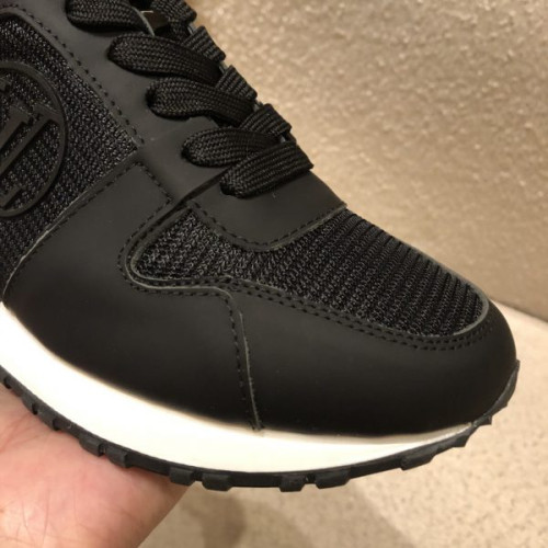 l0*is-V*t0n-run-away-sneaker-5