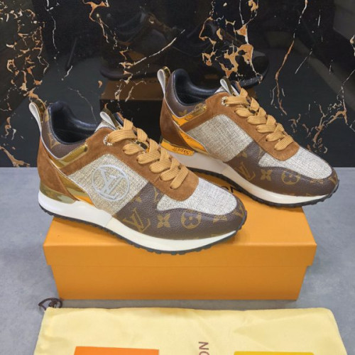l0*is-V*t0n-run-away-sneaker-7
