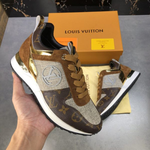 l0*is-V*t0n-run-away-sneaker-7