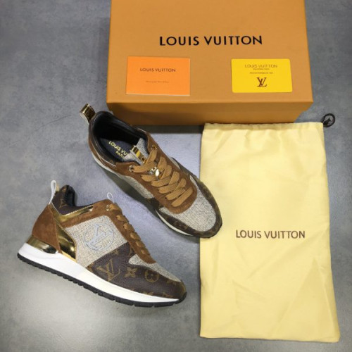 l0*is-V*t0n-run-away-sneaker-7