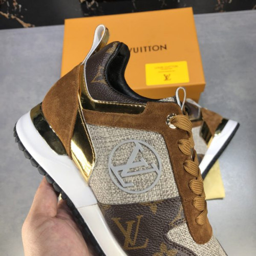 l0*is-V*t0n-run-away-sneaker-7