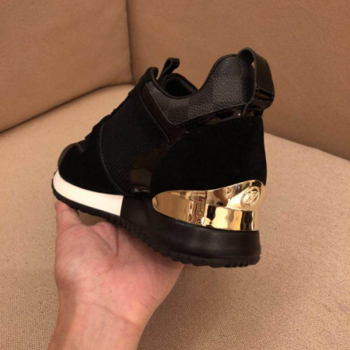 l0*is-V*t0n-run-away-sneaker-9