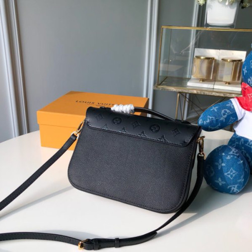 l0*is-V*t0n-saddle-bag-2