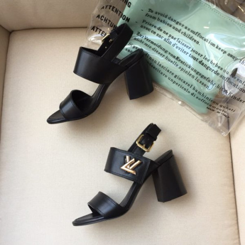 l0*is-V*t0n-sandals-4