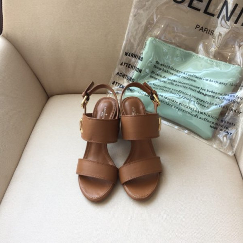 l0*is-V*t0n-sandals-5