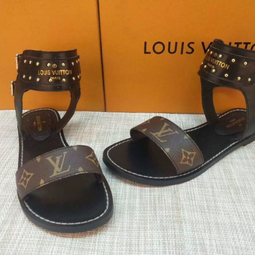l0*is-V*t0n-sandals