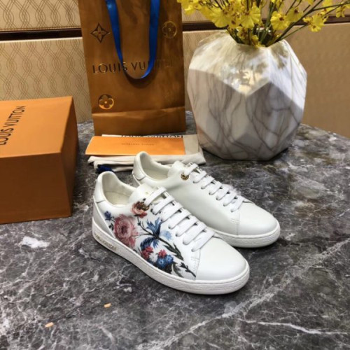 l0*is-V*t0n-shoes-154-2-5-2