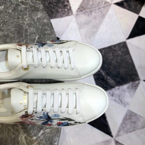 l0*is-V*t0n-shoes-154-2-5-2