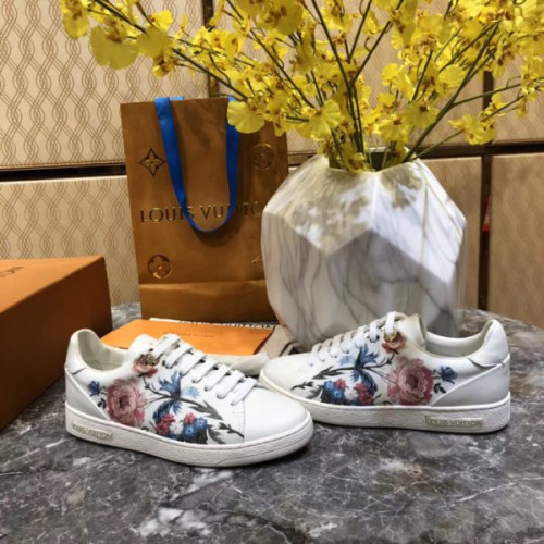 l0*is-V*t0n-shoes-154-2-5-2